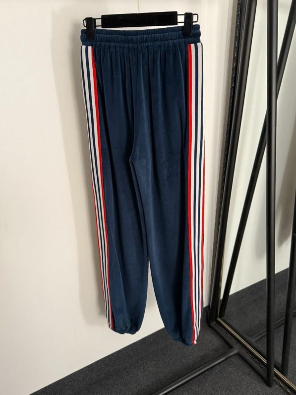 Спортивный костюм женский фото 7