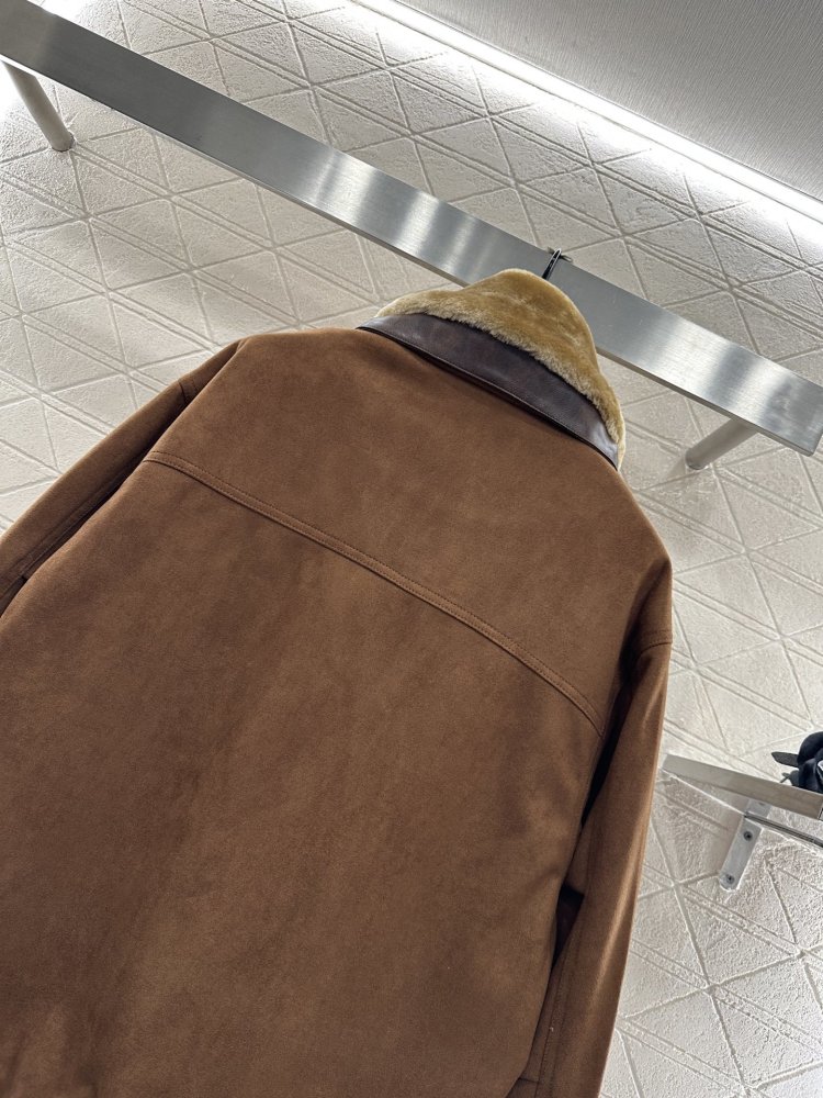 Стеганая куртка зі знімним хутряним коміром фото 4