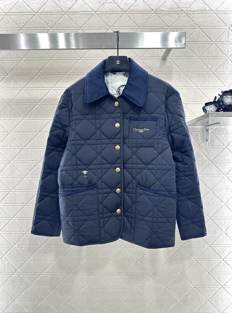 Стеганая куртка жіноча з вельветовым коміром