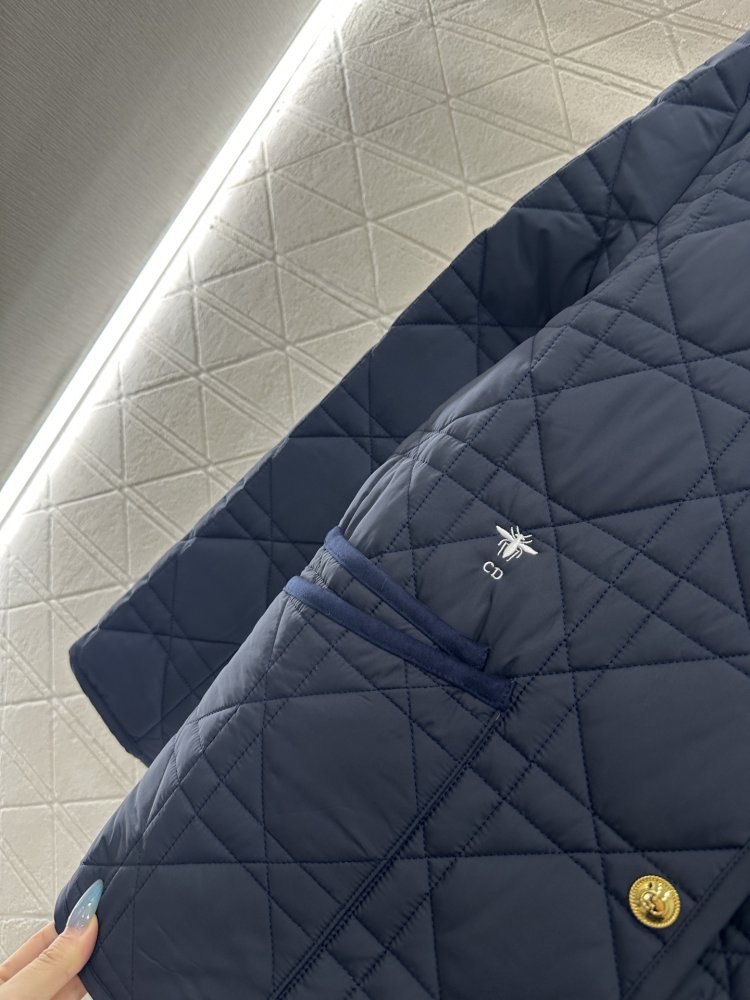 Стеганая куртка жіноча з вельветовым коміром фото 7