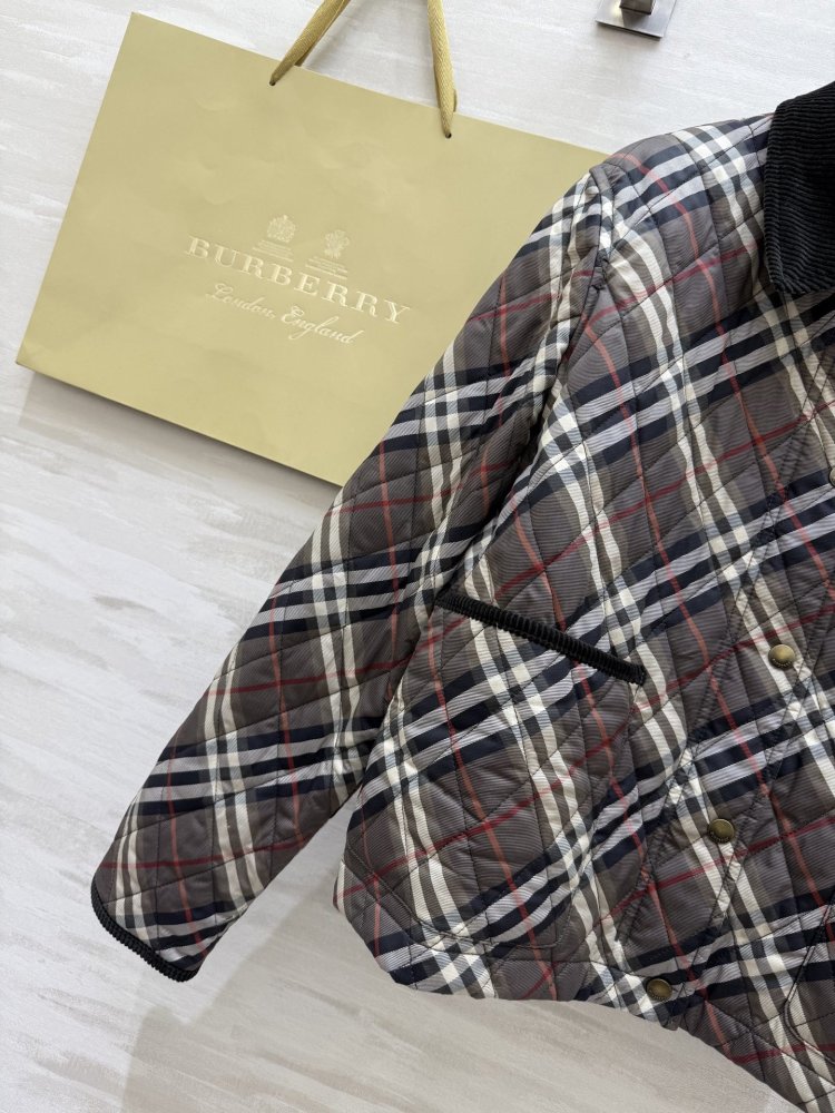 Стеганая куртка женская фото 2