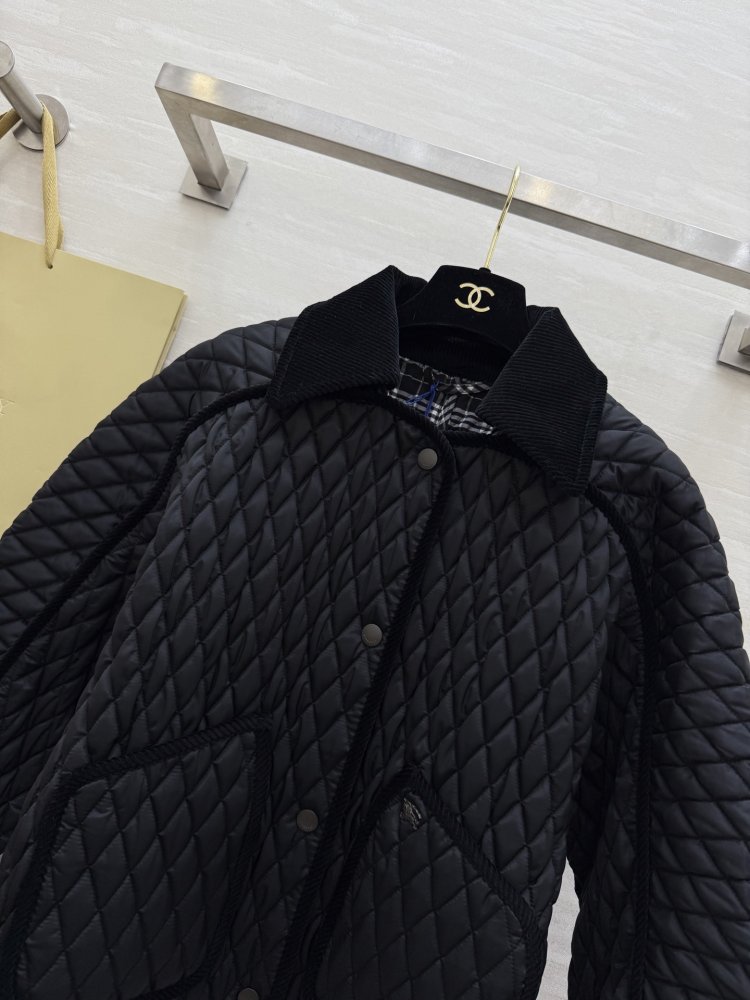 Стеганая куртка женская фото 4