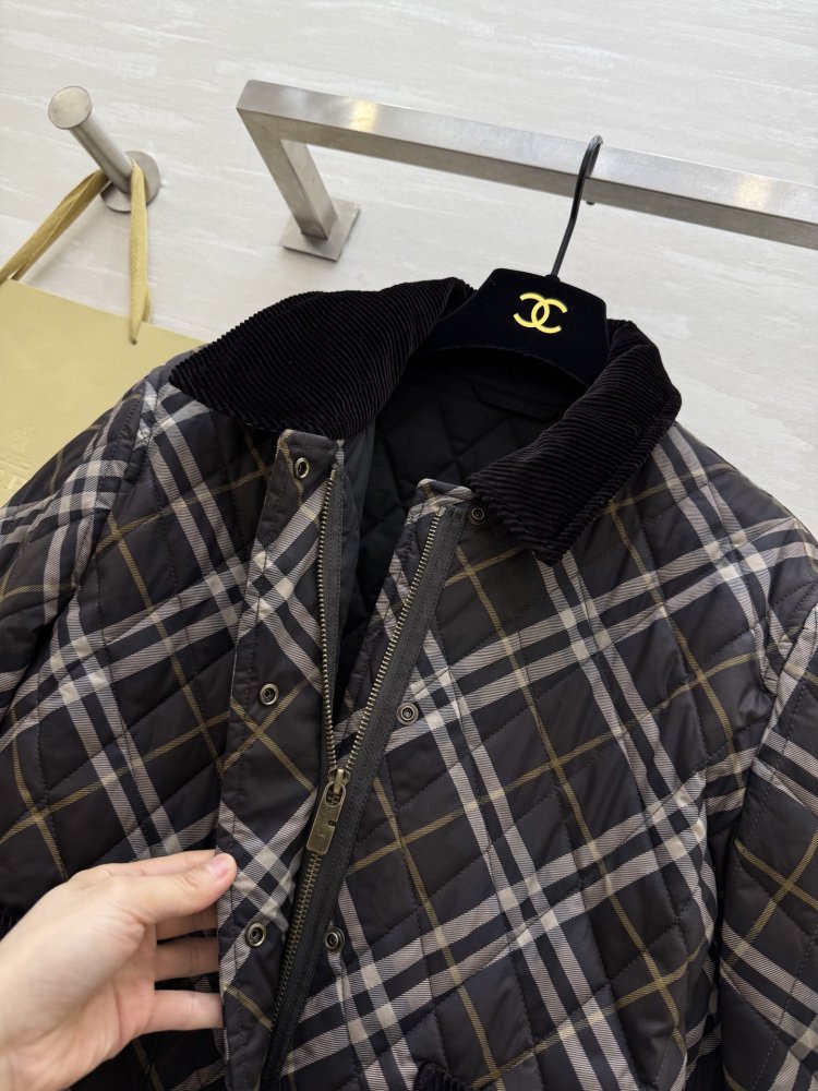 Стеганая куртка женская фото 6