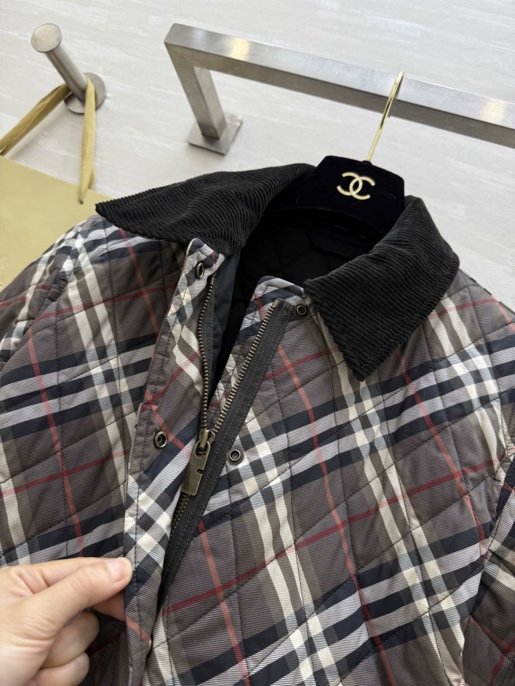 Стеганая куртка женская фото 6