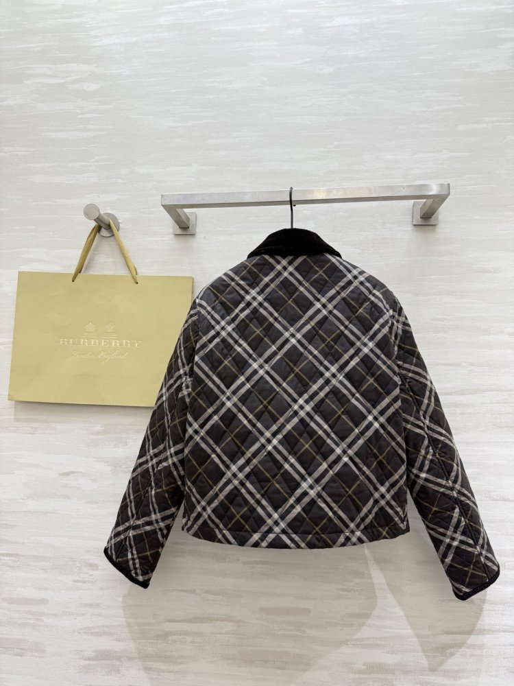 Стеганая куртка женская фото 8