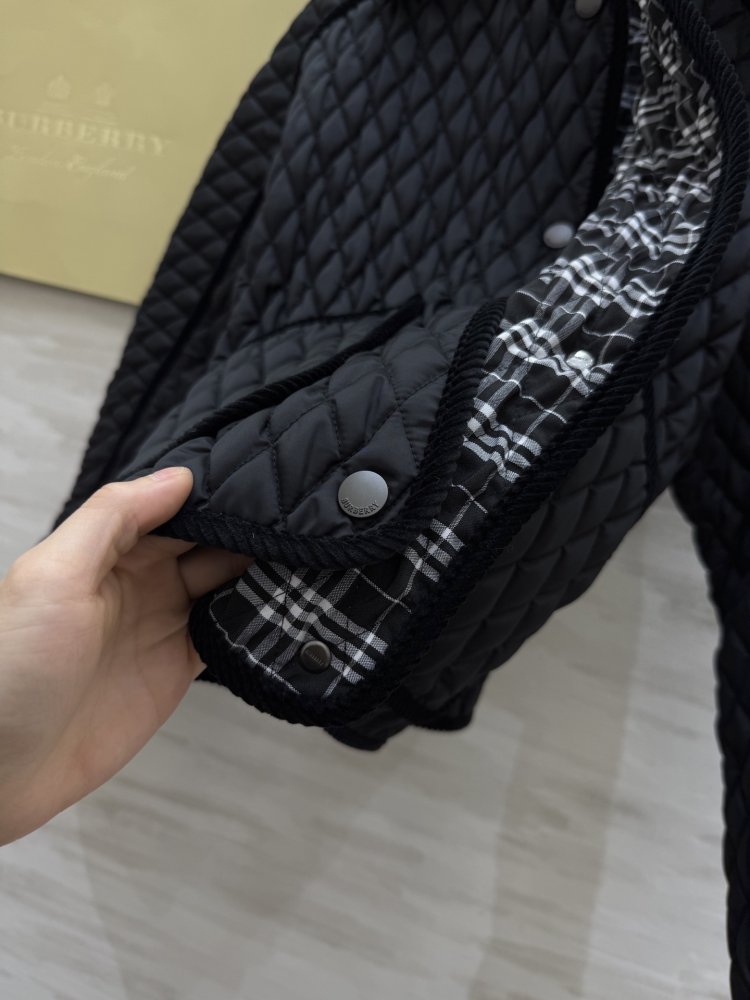 Стеганая куртка женская фото 9