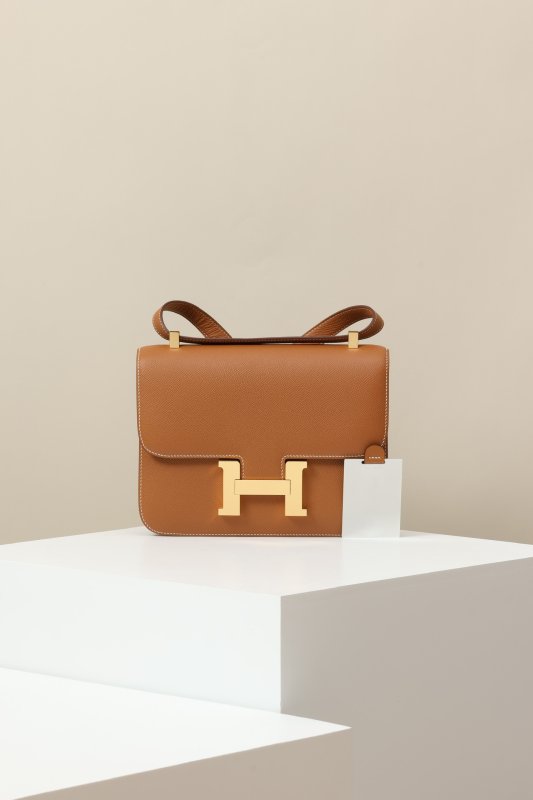 Stylish women's a bag Constance 23 of veal skin Epsom