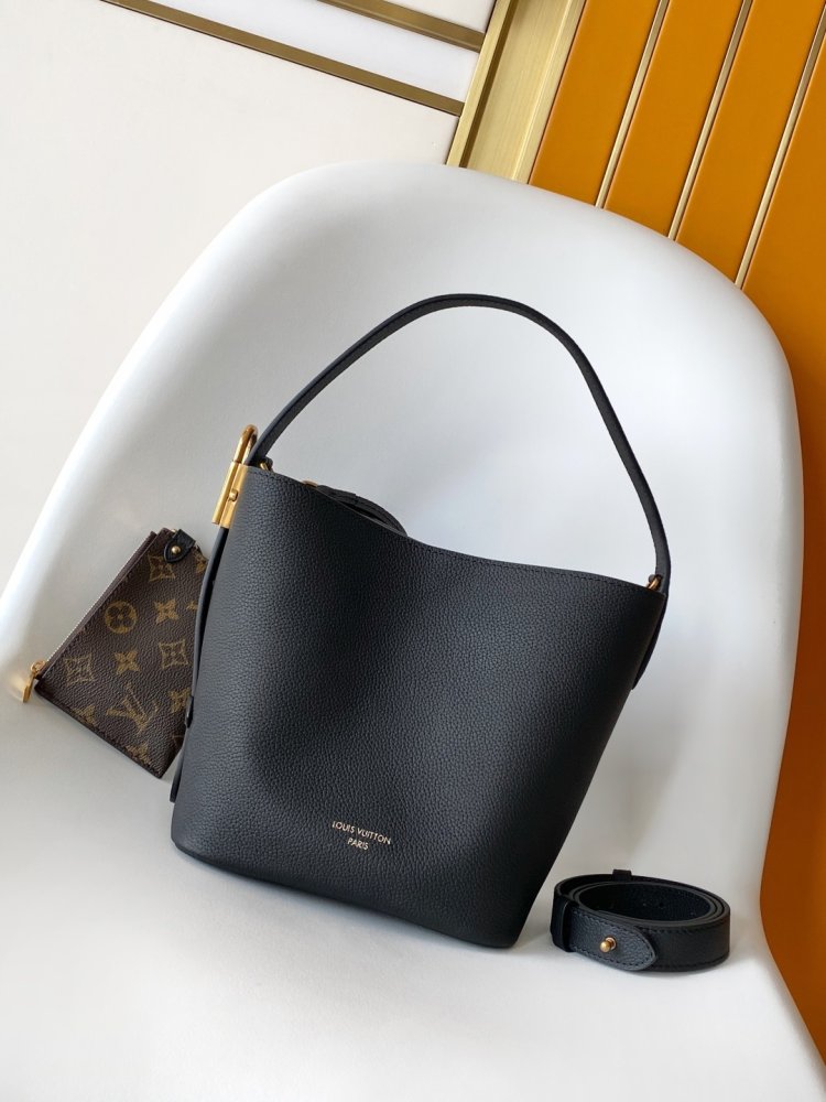 Сумка  All In BB кожаная 16 см