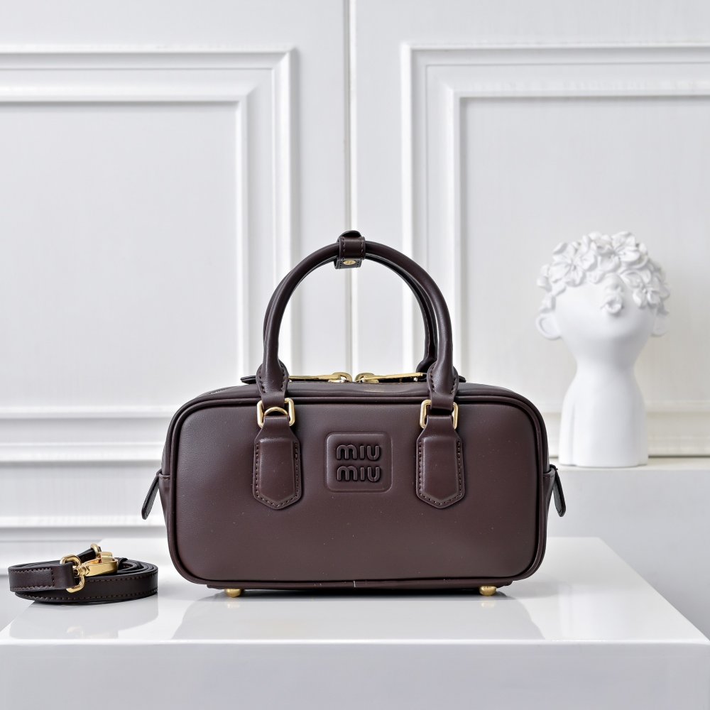 Сумка Arcadie кожаная 22 см