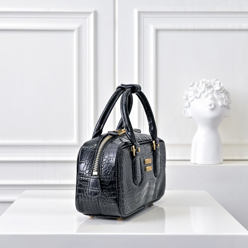 Сумка Arcadie кожаная 22 см фото 2