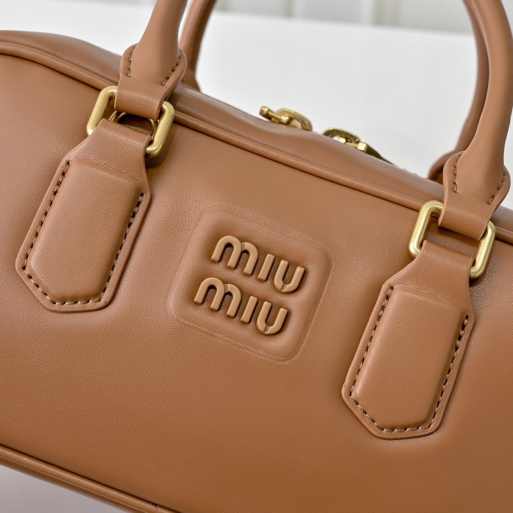 Сумка Arcadie кожаная 22 см фото 5