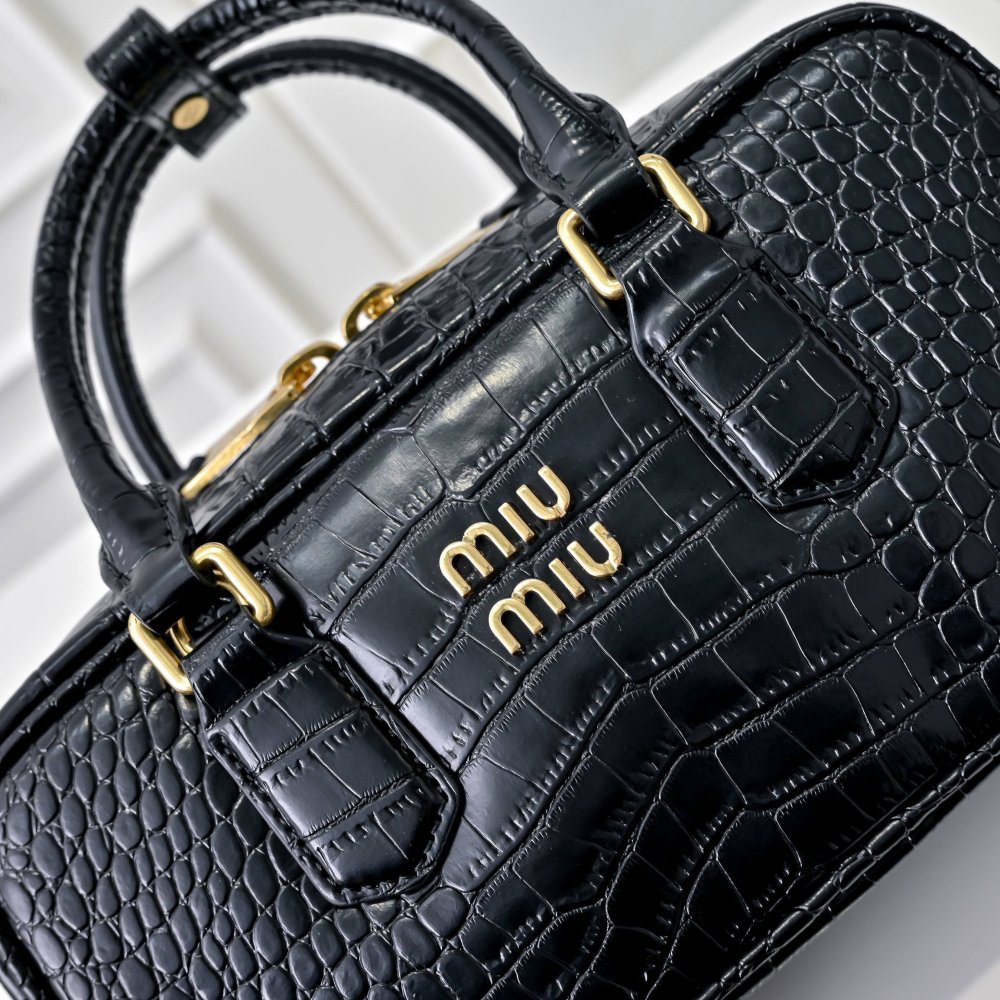 Сумка Arcadie кожаная 22 см фото 5