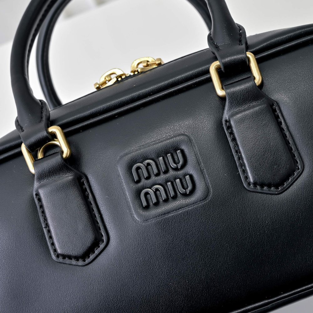 Сумка Arcadie кожаная 22 см фото 6