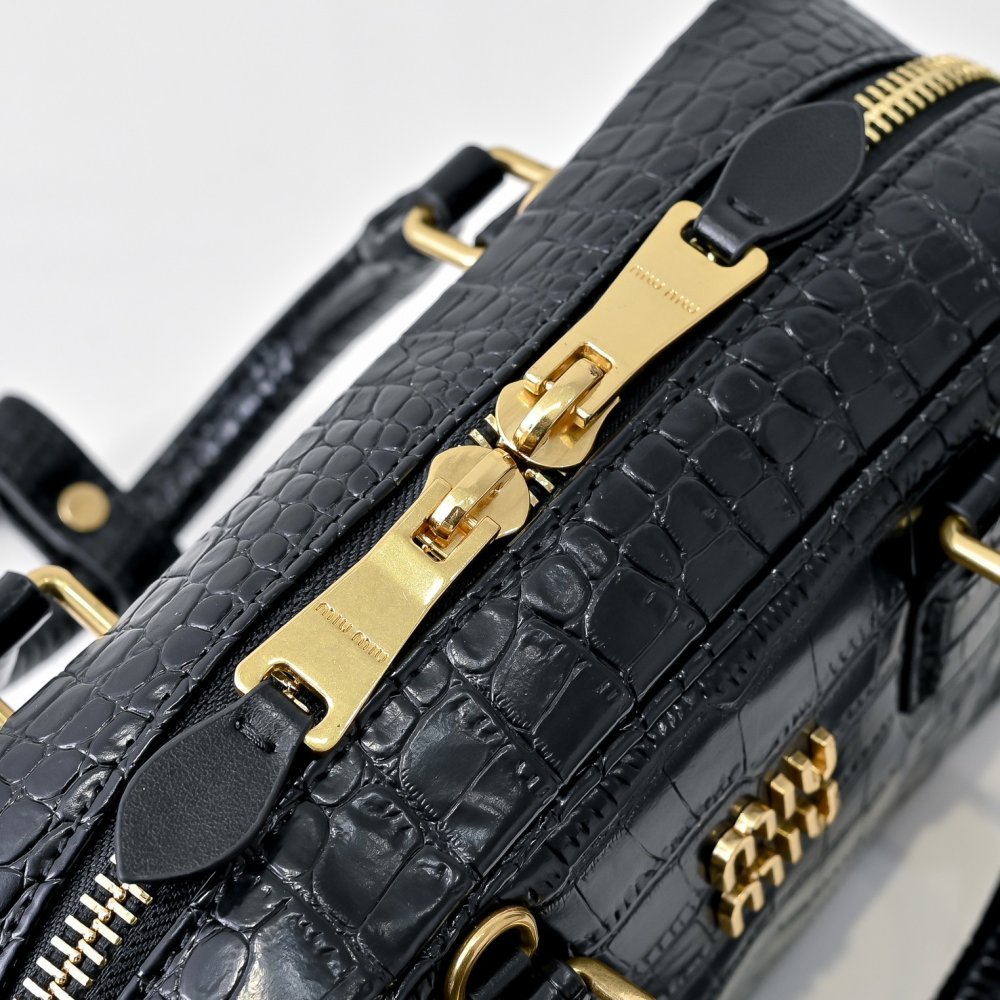 Сумка Arcadie кожаная 22 см фото 6