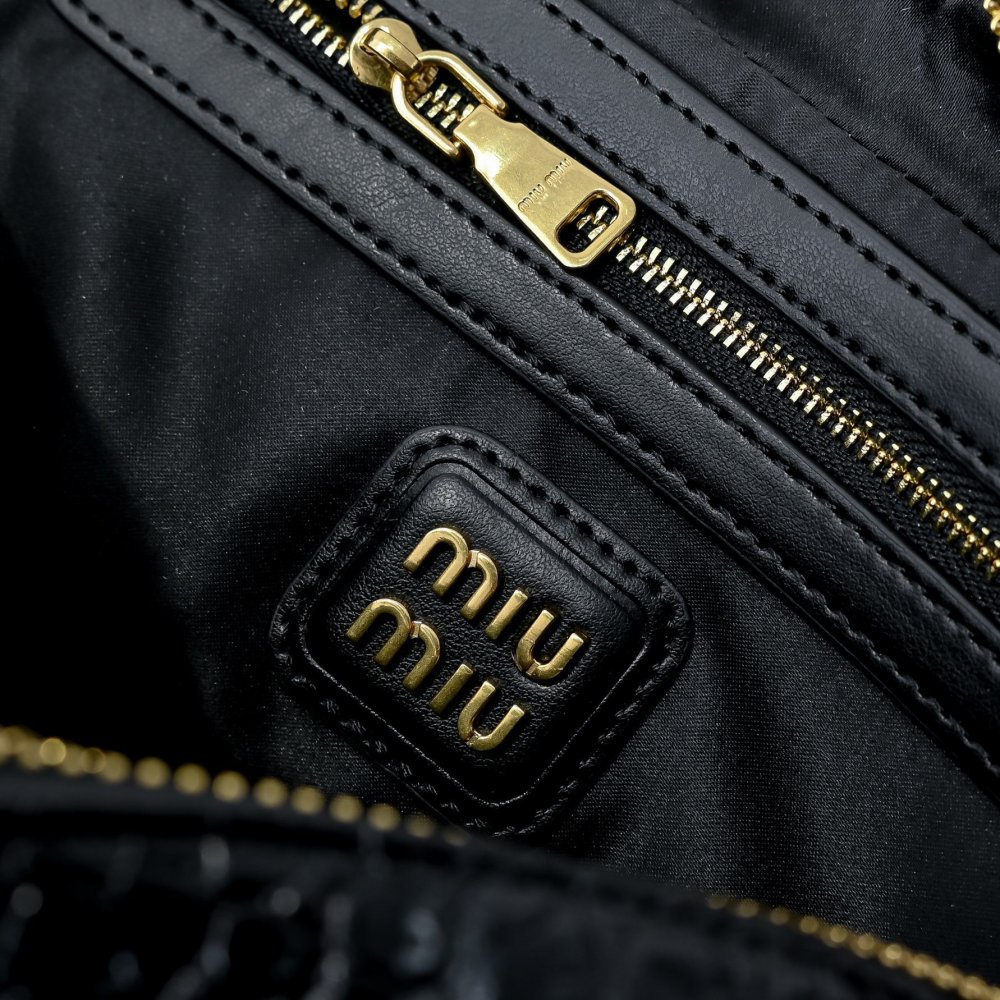 Сумка Arcadie кожаная 22 см фото 9