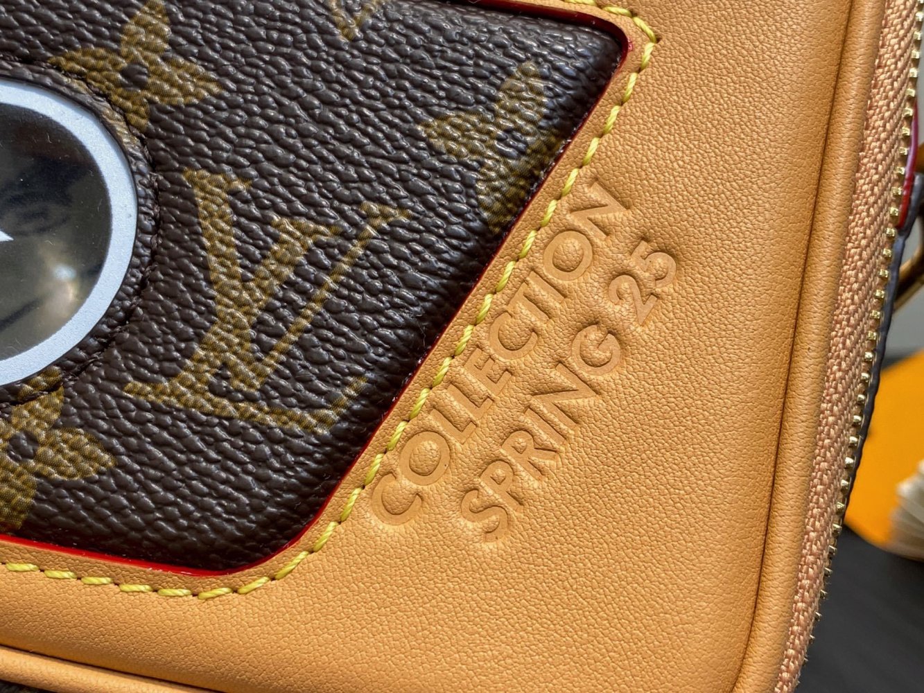 Сумка Baladeur M14062 из кожи Monogram Yellow 19 см фото 5