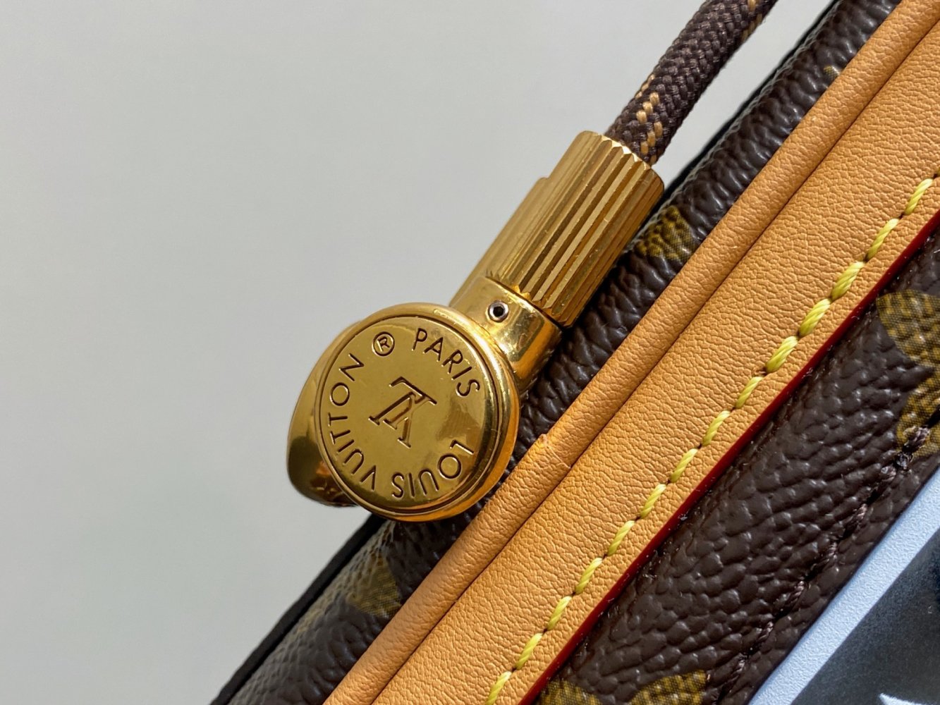 Сумка Baladeur M14062 из кожи Monogram Yellow 19 см фото 8