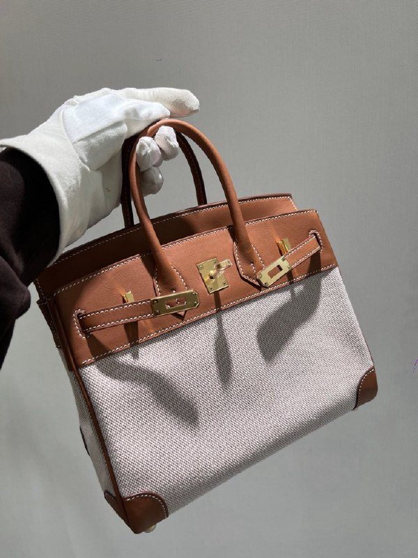 A bag Birkin 25 cm at brown color and gold фурнитурой