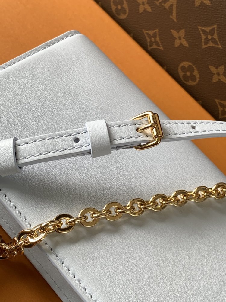 Сумка Bloom на цепочке кожаная  20 см фото 6