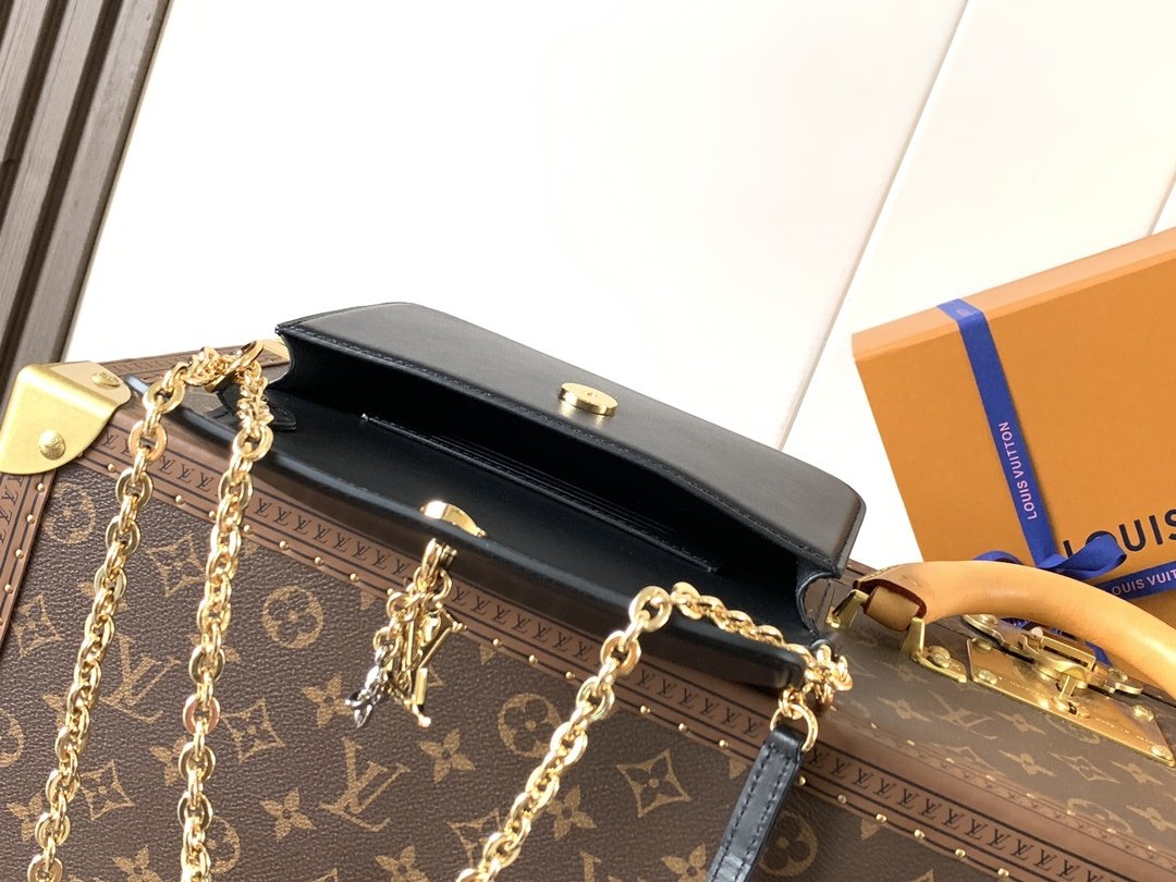 Сумка Bloom на цепочке кожаная  20 см фото 8