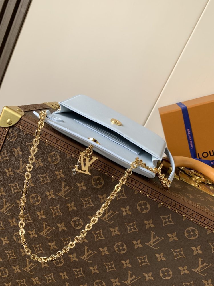 Сумка Bloom на цепочке кожаная  20 см фото 8