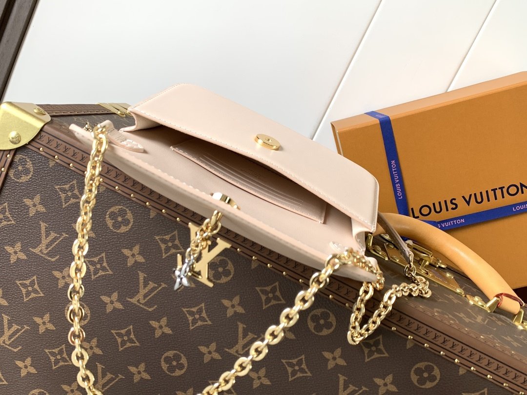 Сумка Bloom на цепочке кожаная  20 см фото 8