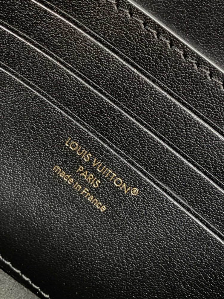 Сумка Bloom на цепочке кожаная  20 см фото 9