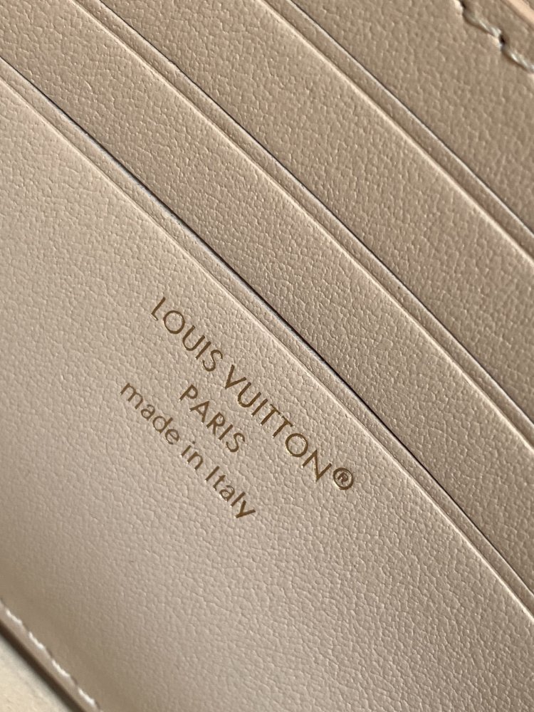 Сумка Bloom на цепочке кожаная  20 см фото 9