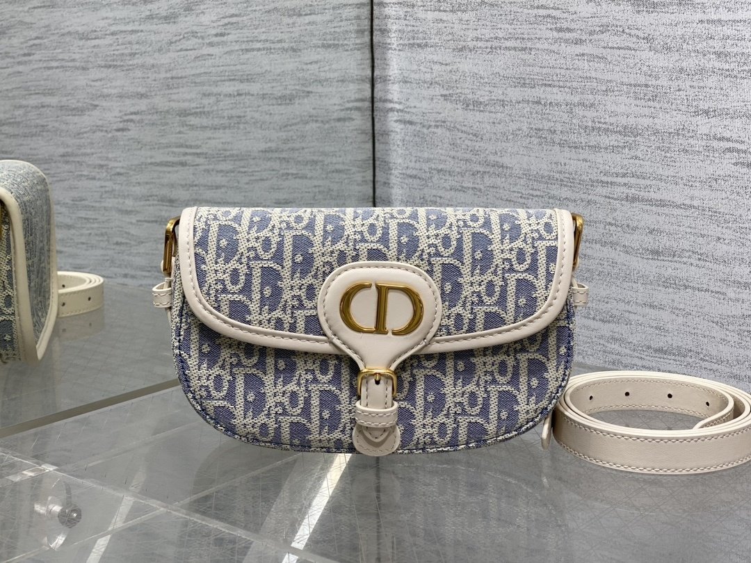 Сумка Bobby East-West 21 см фото 2