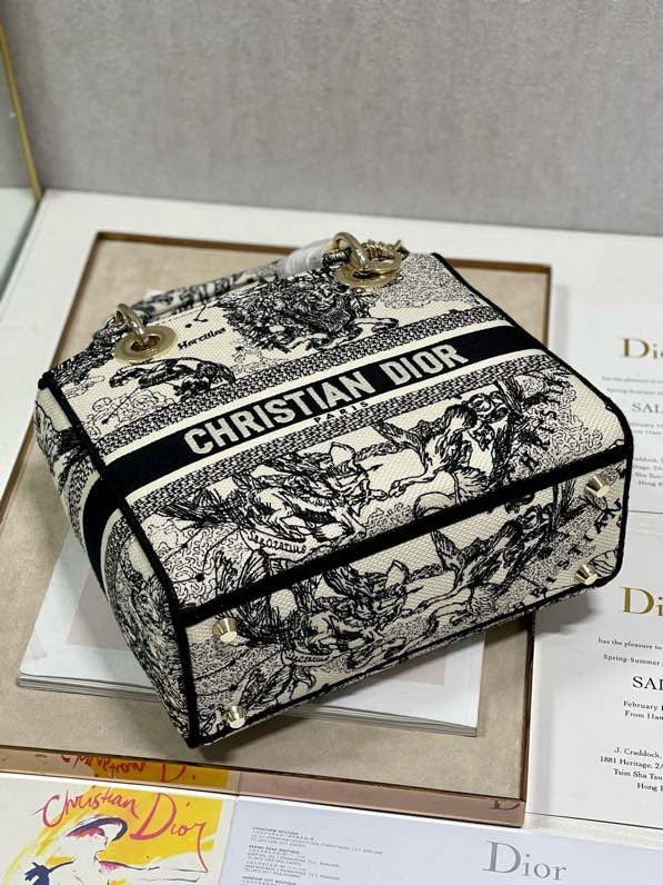 Сумка Book Tote 24 см фото 7