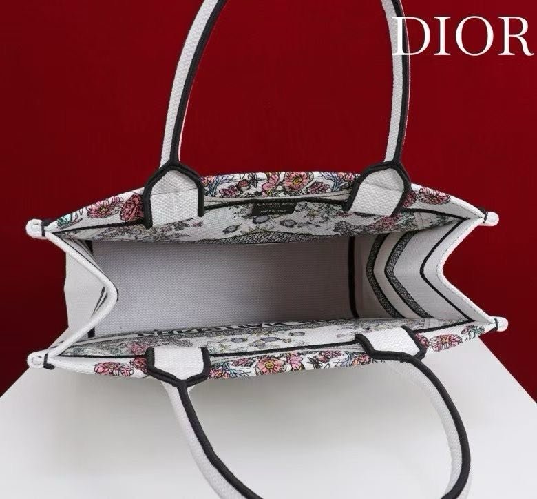 A bag Book Tote 36 cm фото 5