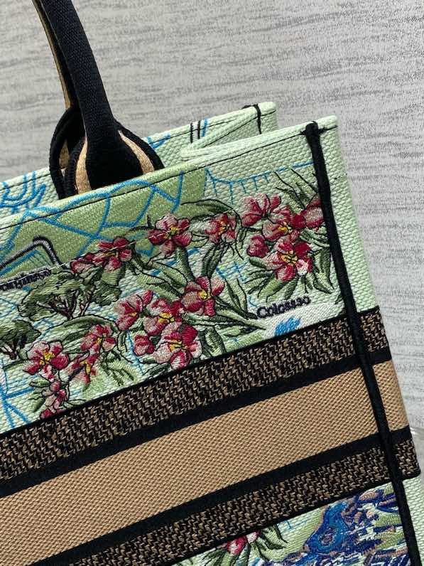 Сумка Book Tote 36 см фото 5