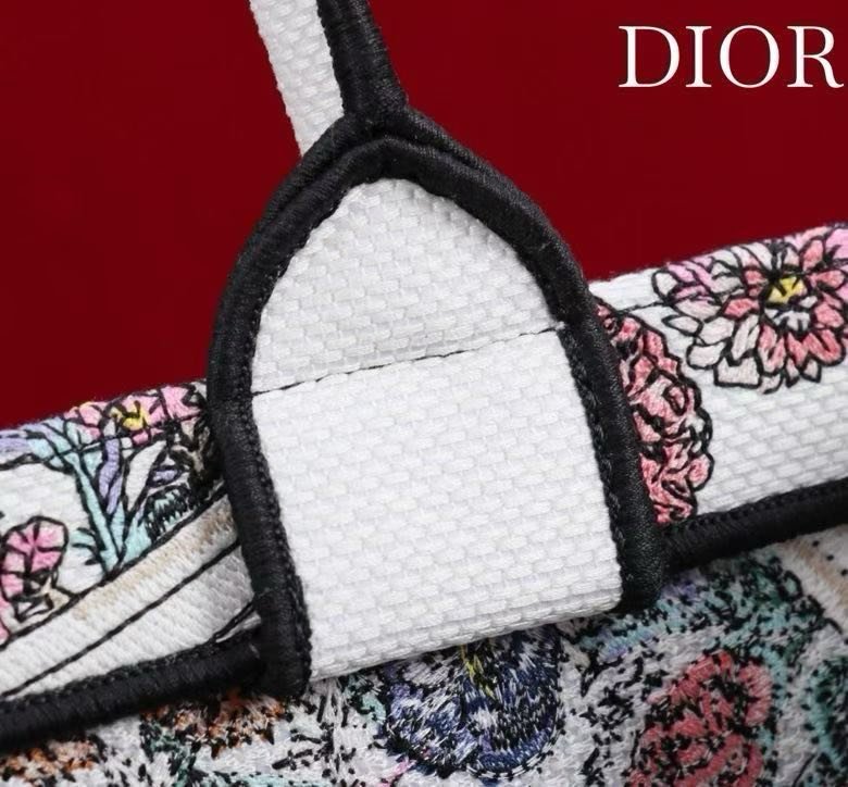 A bag Book Tote 36 cm фото 7