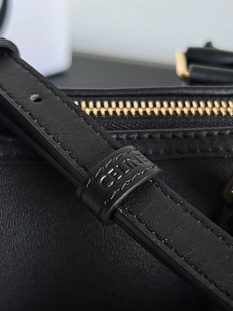 A bag Boston leather 20 cm фото 7