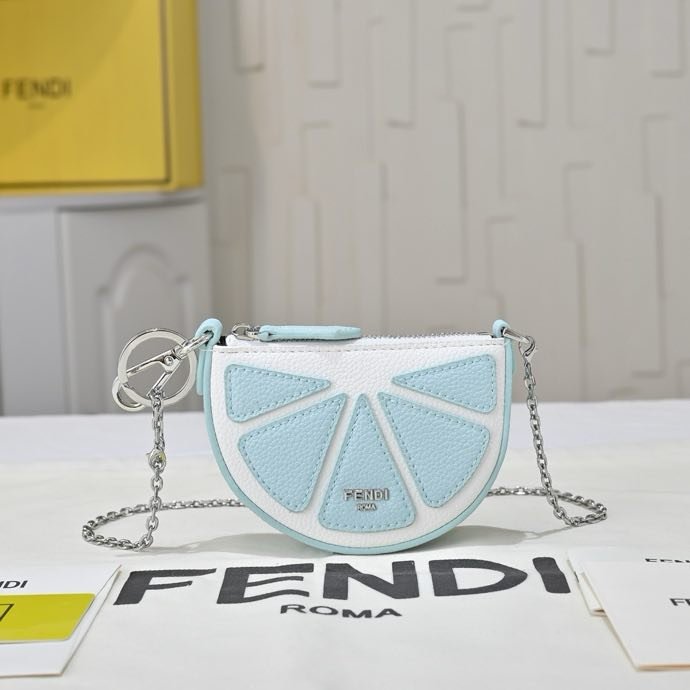 A bag trinket Fendi Lemon