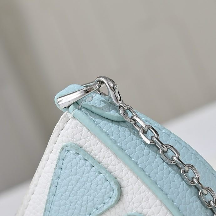 A bag trinket Fendi Lemon фото 4