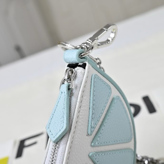 A bag trinket Fendi Lemon фото 5