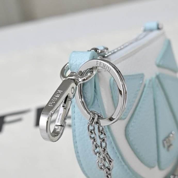 A bag trinket Fendi Lemon фото 6