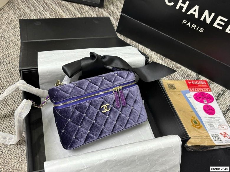 Сумка Canity Chanel бархатная 17 см