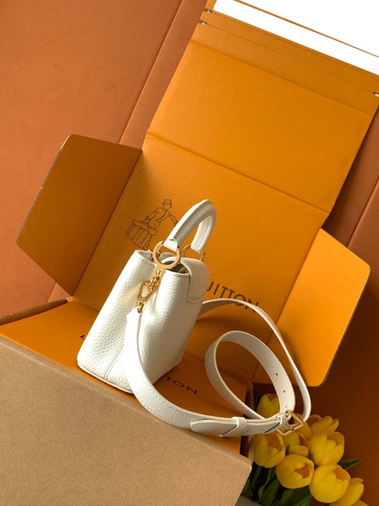 Сумка Capucines 21 см фото 3