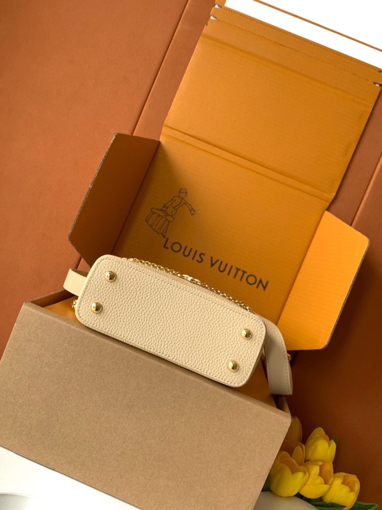 Сумка Capucines 21 см фото 5