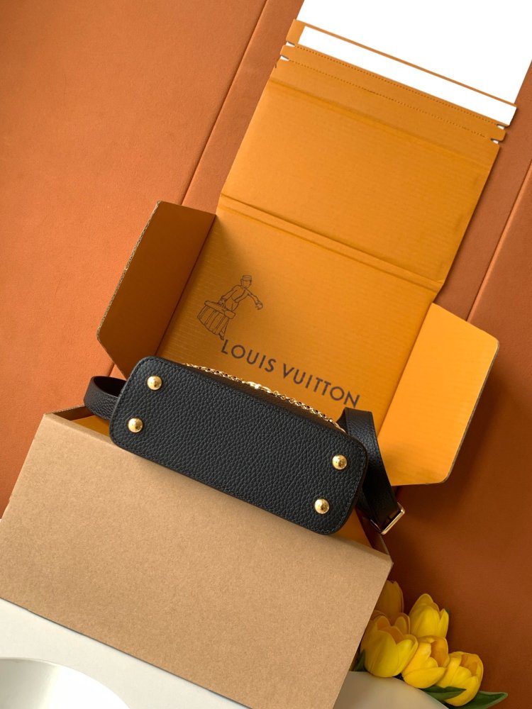 Сумка Capucines 21 см фото 5