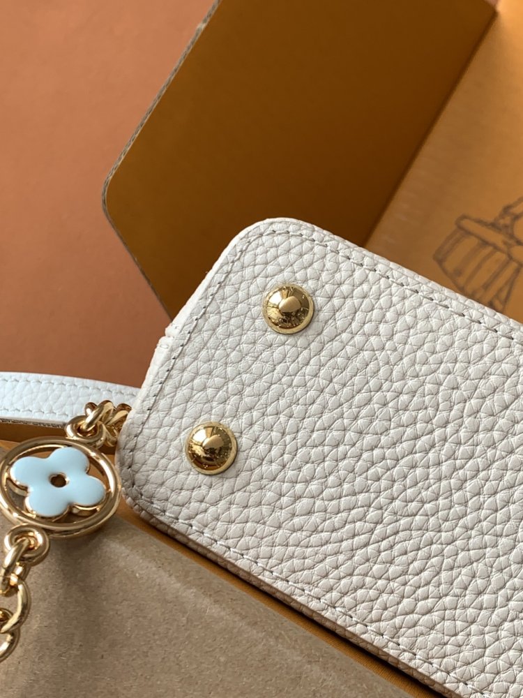 Сумка Capucines 21 см фото 6