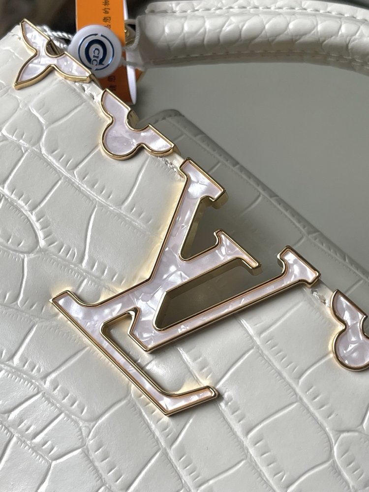 A bag Capucines 21 cm фото 6