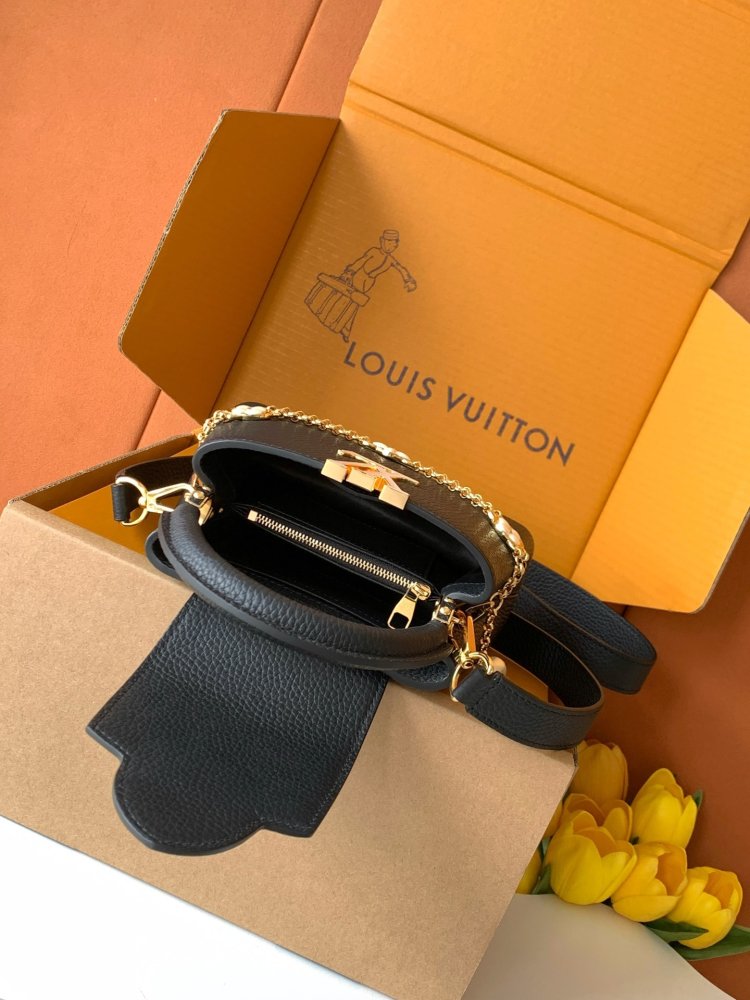 Сумка Capucines 21 см фото 7