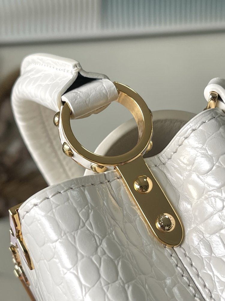 A bag Capucines 21 cm фото 7