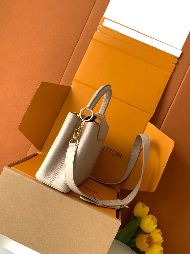 Сумка Capucines 27 см фото 3