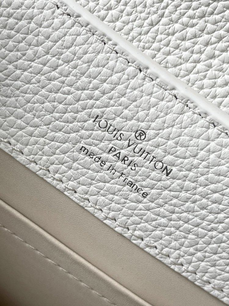 Сумка Capucines 27 см фото 8