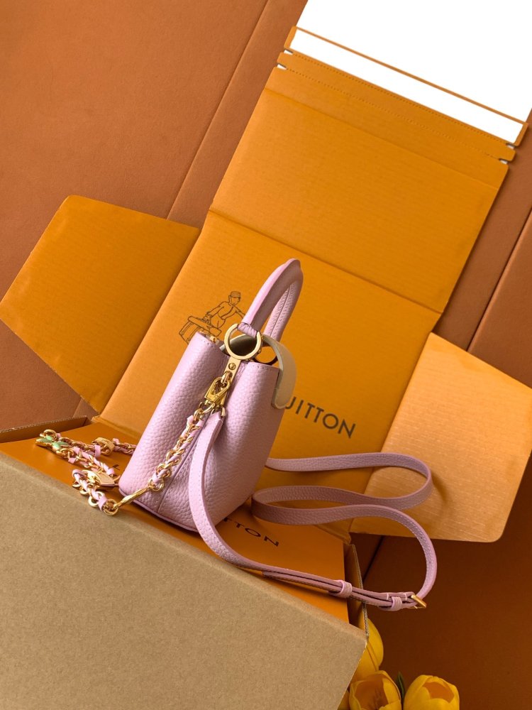 A bag Capucines BB 21 cm фото 3