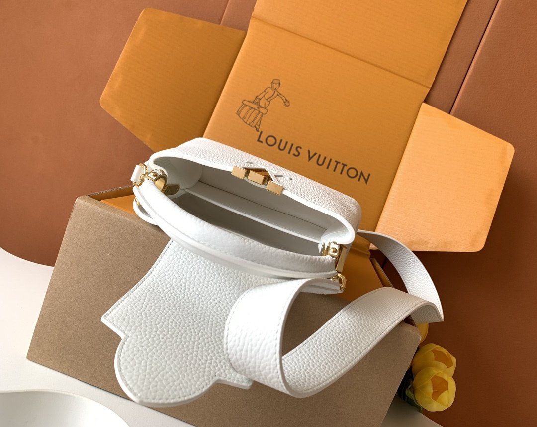 A bag Capucines BB 21 cm фото 6